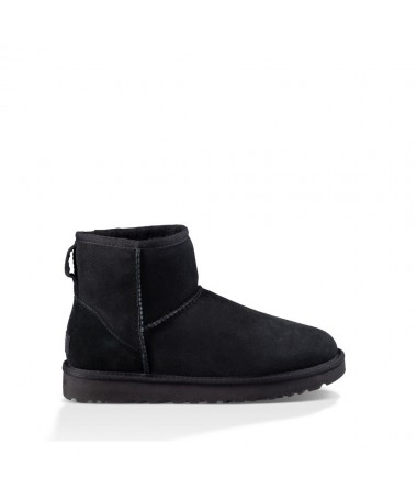 BOTAS UGG CLASSIC MINI II BLACK.