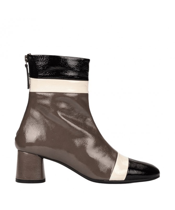 PEDRO MIRALLES BOTIN LOTUS NEGRO.