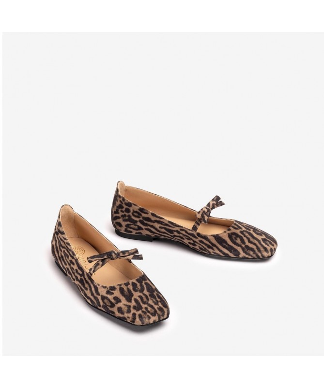 UNISA BAILARINA BETAR ZUL FANGO.