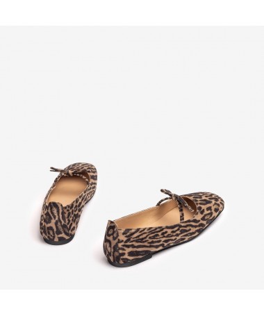 UNISA BAILARINA BETAR ZUL FANGO.