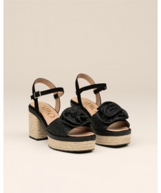 GAIMO SANDALIA MODELO LUANA CELIAN NEGRO.