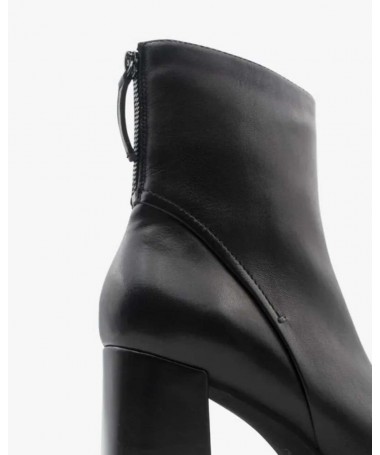 REGARDE LE CIEL BOTIN ANALISA BLACK.