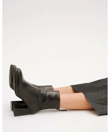 REGARDE LE CIEL BOTIN ANALISA BLACK.