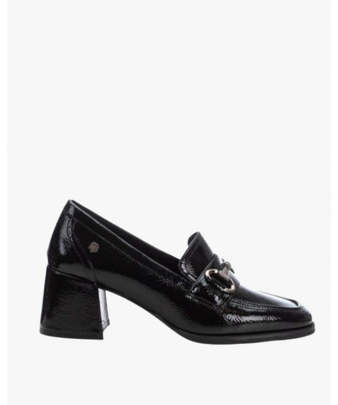 CARMELA 16195201 MOCASIN SERRAGE NEGRA.