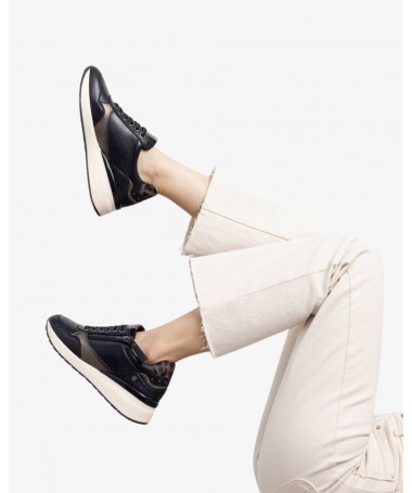 CARMELA 16244203 DEPORTIVA PIEL NEGRO.