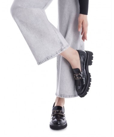 CARMELA 16269801 MOCASIN CHAROL NEGRO.