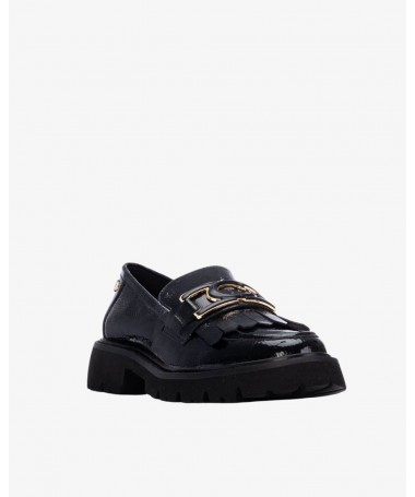 CARMELA 16269801 MOCASIN CHAROL NEGRO.