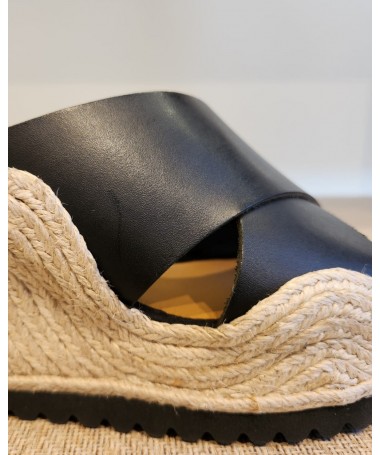 CASTELLER 93-37-625 ZUECO VAQUETA C/ NEGRO.